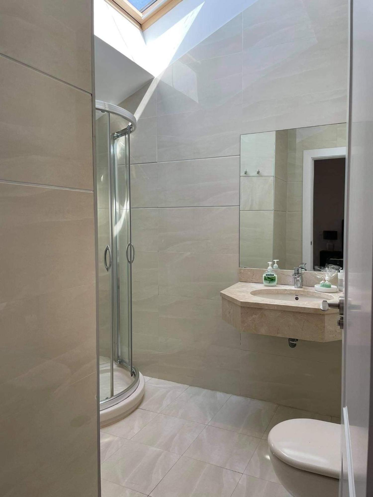 Penthouse With Sea Views In Marbella Lejlighed Eksteriør billede
